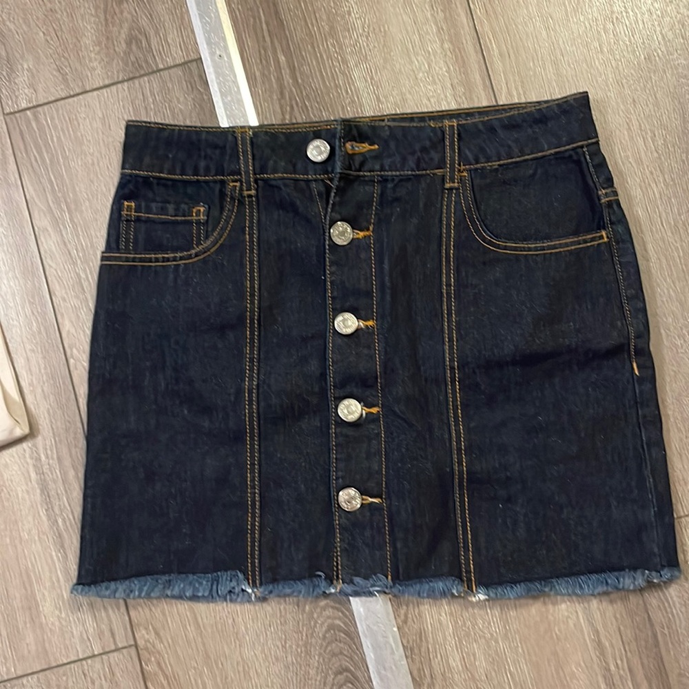 Forever 21 button down jean skirt size S